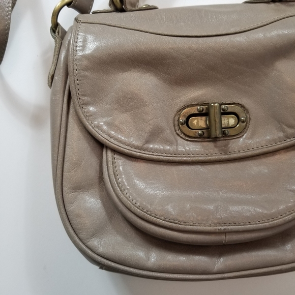 TOPSHOP Leather Turnlock Studded Crossbody Bag - Picture 5 of 16